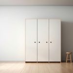 Een op maat gemaakte inbouwkast in een moderne slaapkamer met houten afwerking